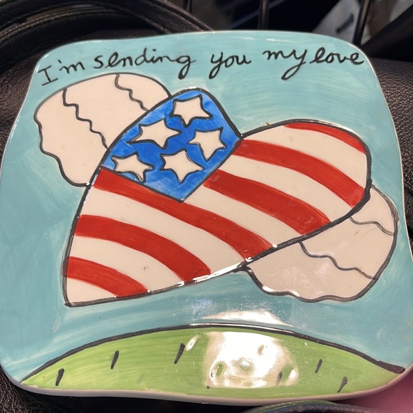 Sandra Magsamen for Silvestri "Im Sending" My Love" Ceramic Hanging Wall Decor - Picture 2 of 4